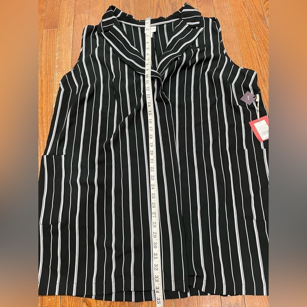 Mossimo Supply Co. Black and White Striped Blouse - Picture 5 of 11